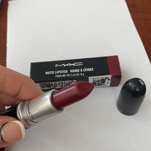 Mac Matte 630 D For Danger lipstick 💄 - Picture 3 of 4